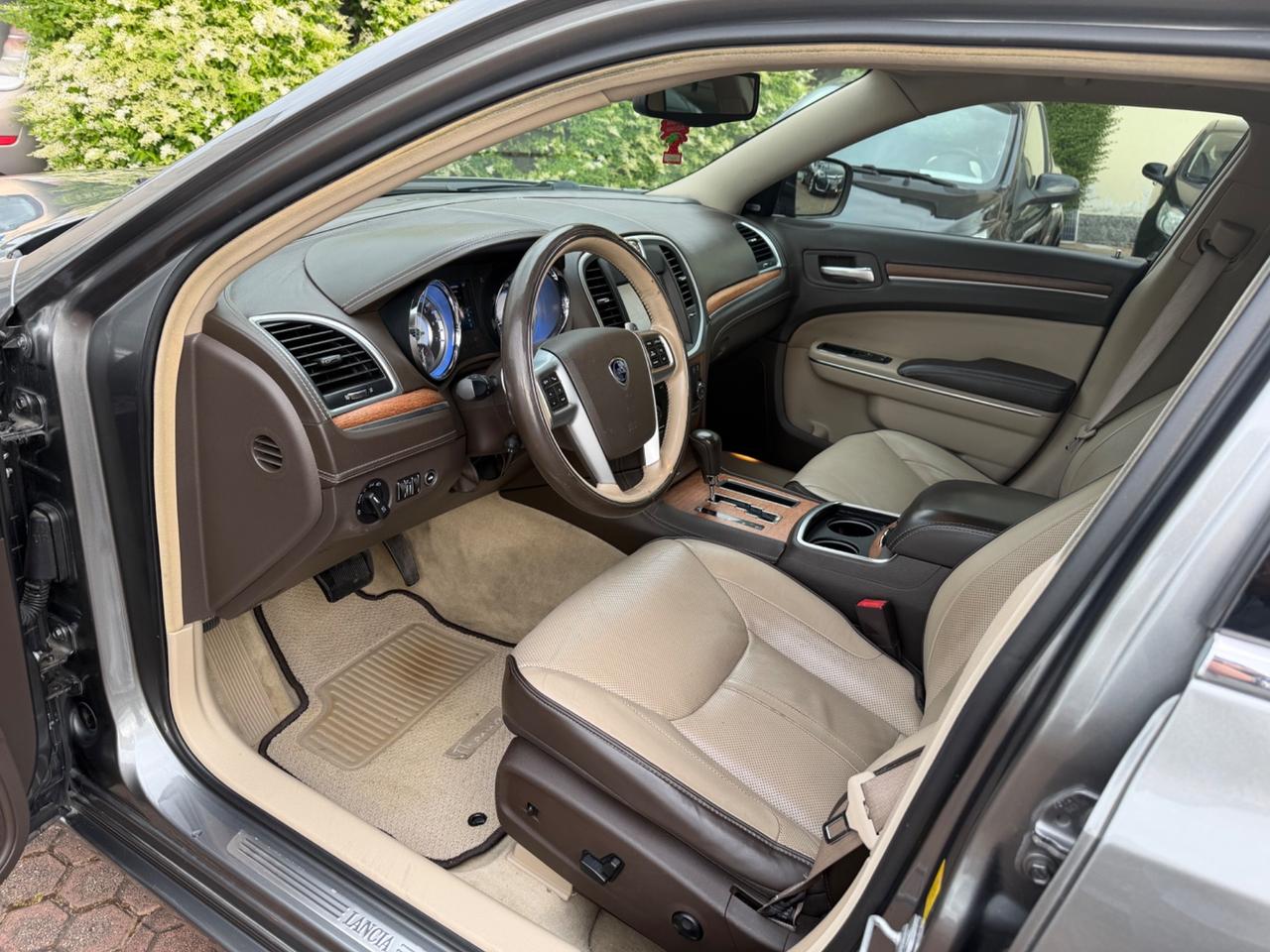 Lancia Thema 3.0 V6 Multijet II 239 CV Executive