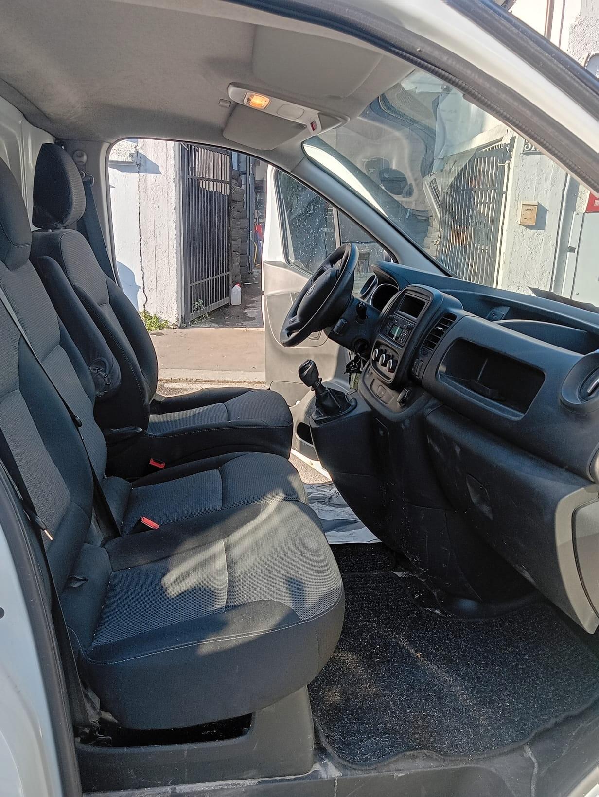 Renault Trafic autocarro