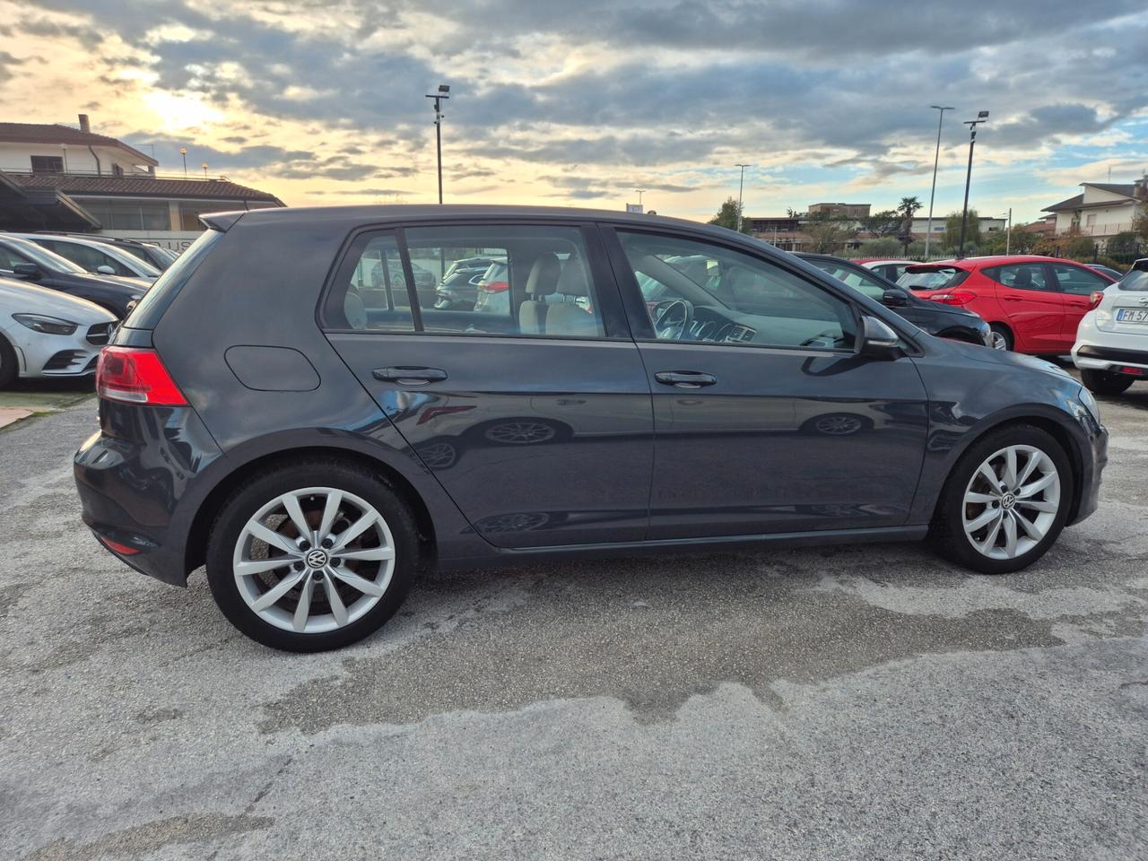 Volkswagen Golf 1.6 TDI 110 CV 5p. Highline BlueMotion Technology