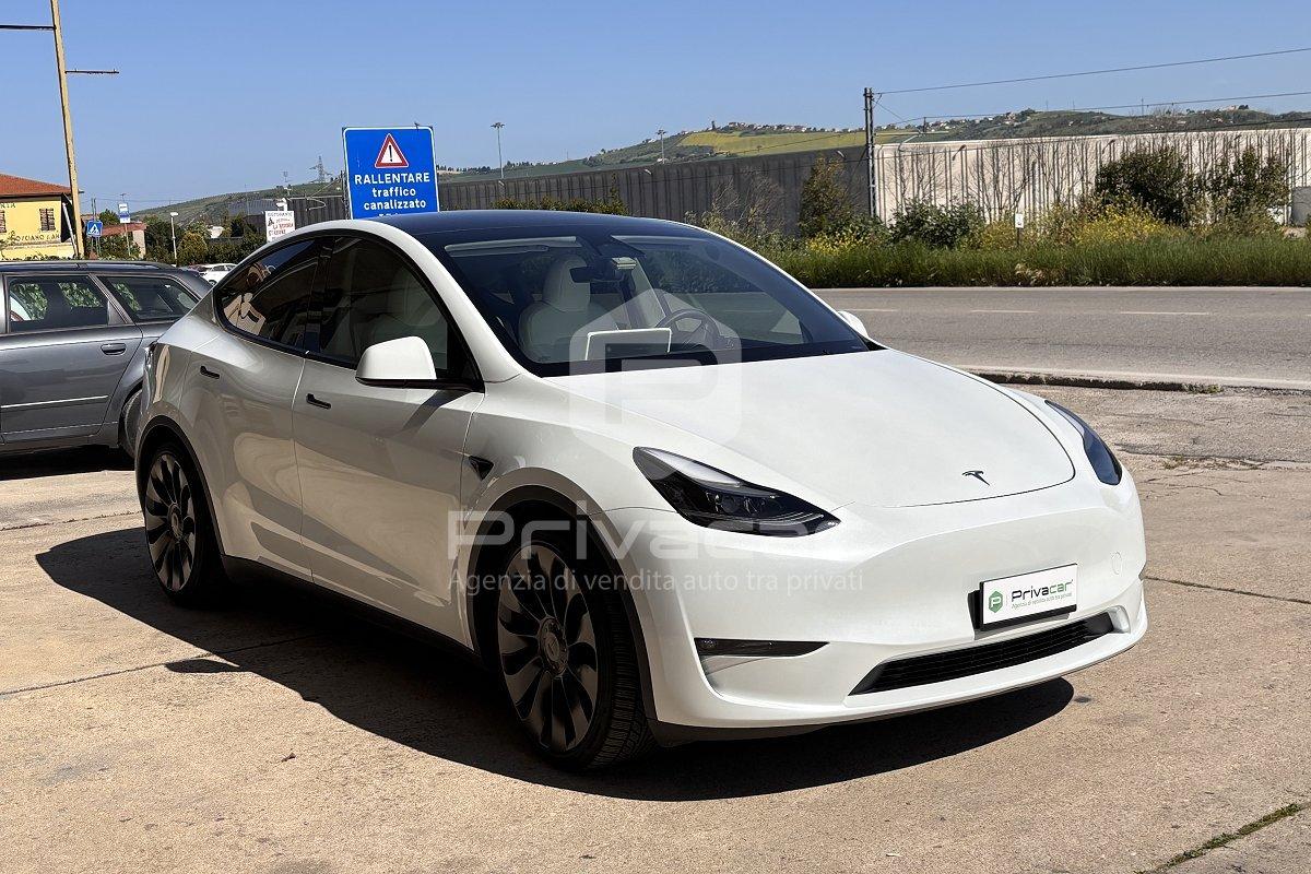 TESLA Model Y Performance AWD