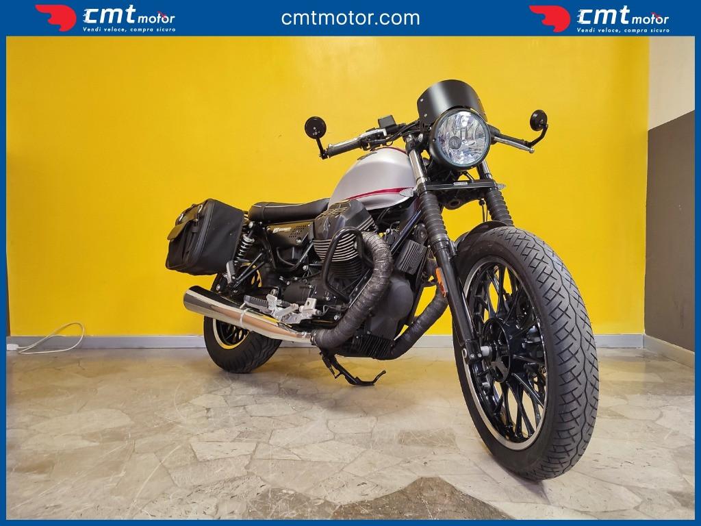 Moto Guzzi V9 - 2016