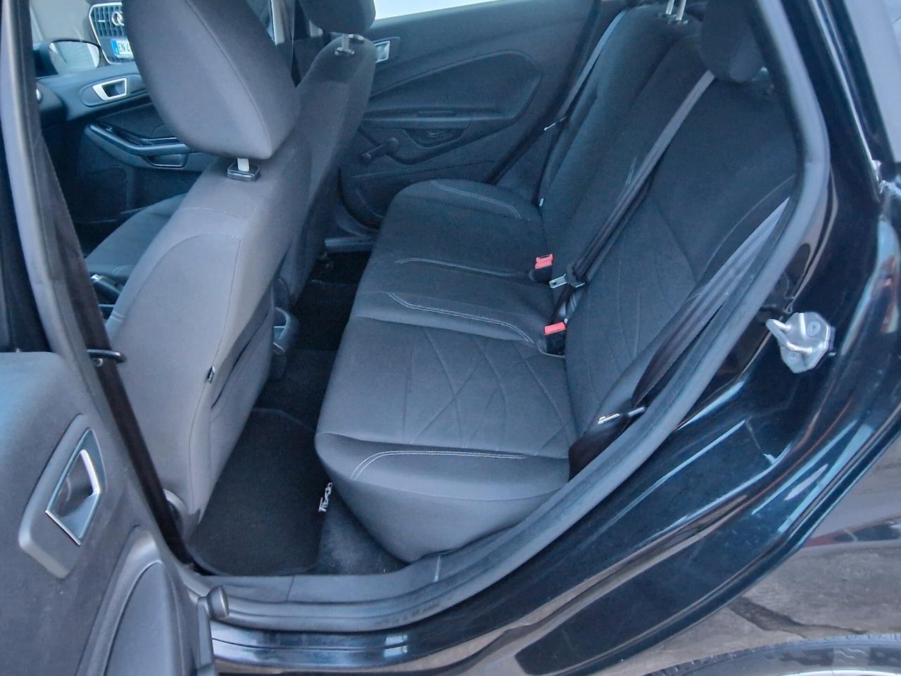 Ford Fiesta 1.4 5 porte Bz.- GPL Titanium