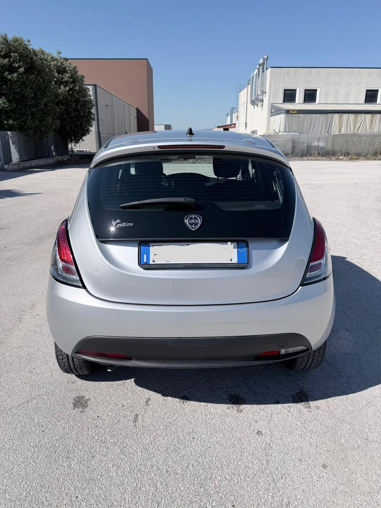 Ypsilon 1.2 GPL Elefantino Uniproprietà Neopatentati