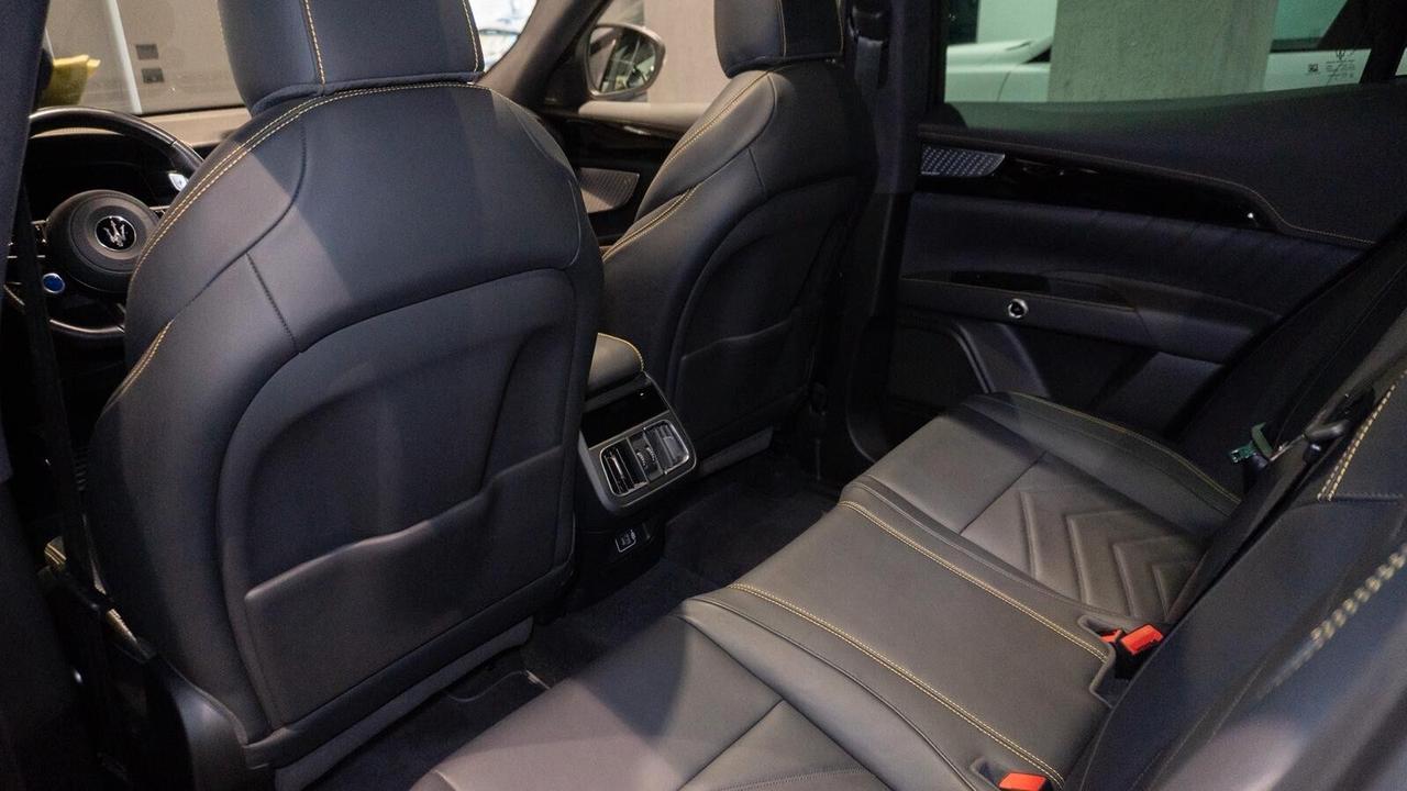 Maserati Grecale MHEV 330 CV AWD Modena