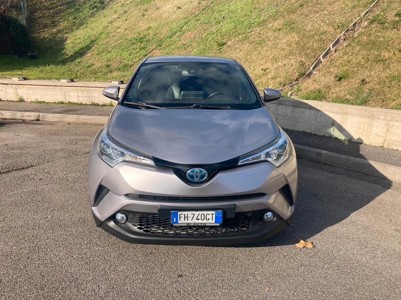 Toyota C-HR 1.8 Hybrid E-CVT Lounge IMMACOLATA