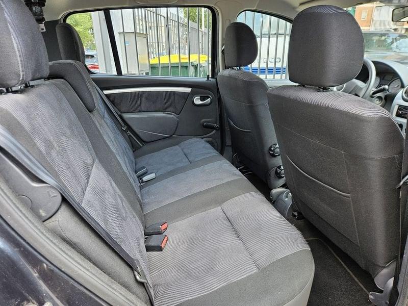 Dacia Sandero Sandero 1.4 8v Laureate Gpl