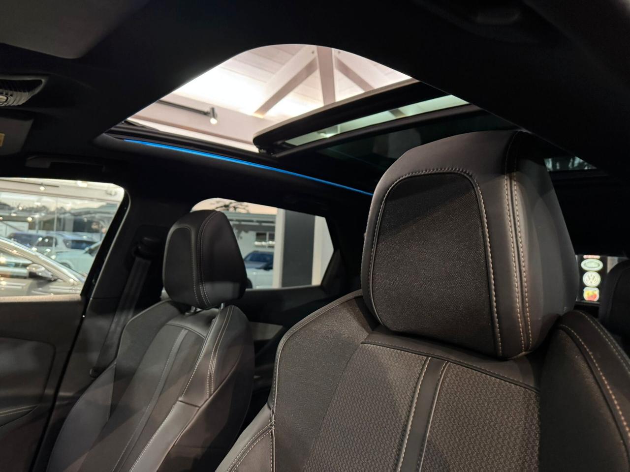 Peugeot 3008 BlueHDi 130GT TETTO