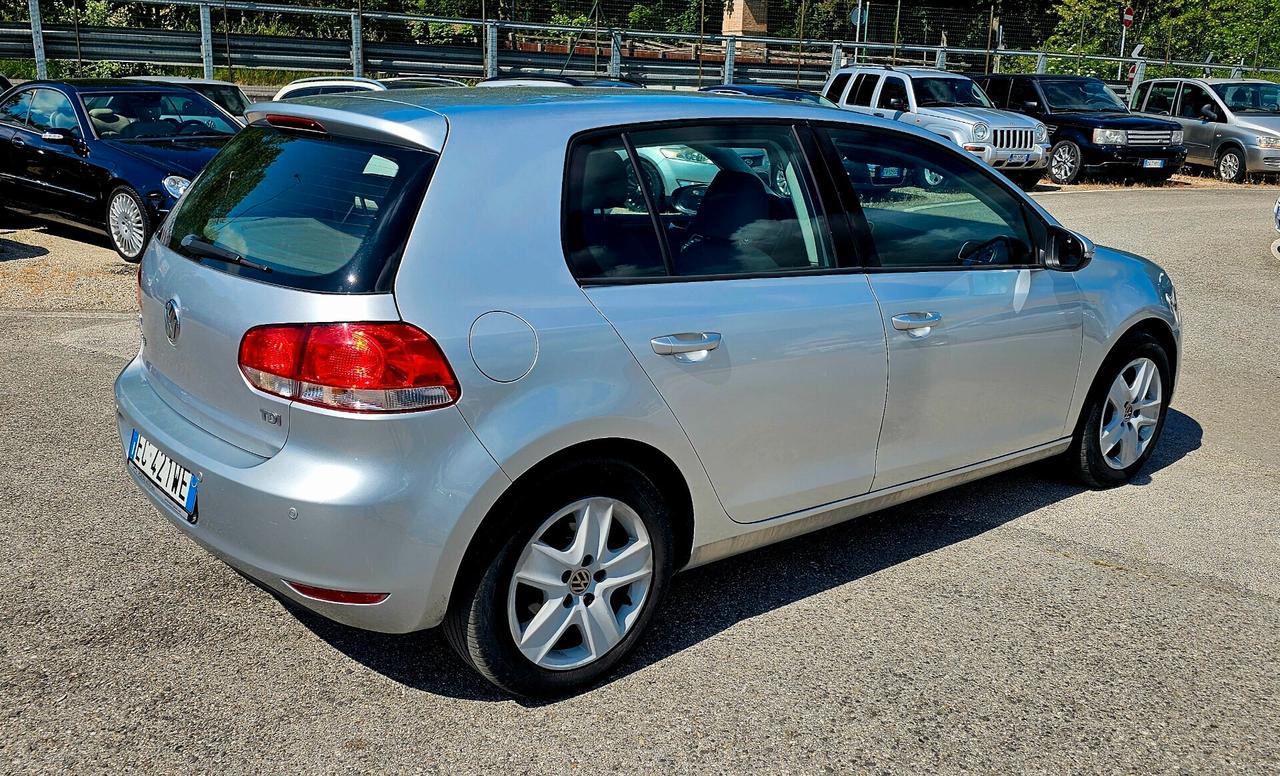 Volkswagen Golf 1.6 TDI DPF 5p. Highline