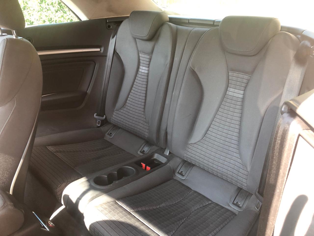 Audi A3 Cabrio 1.6 TDI clean diesel Ambiente