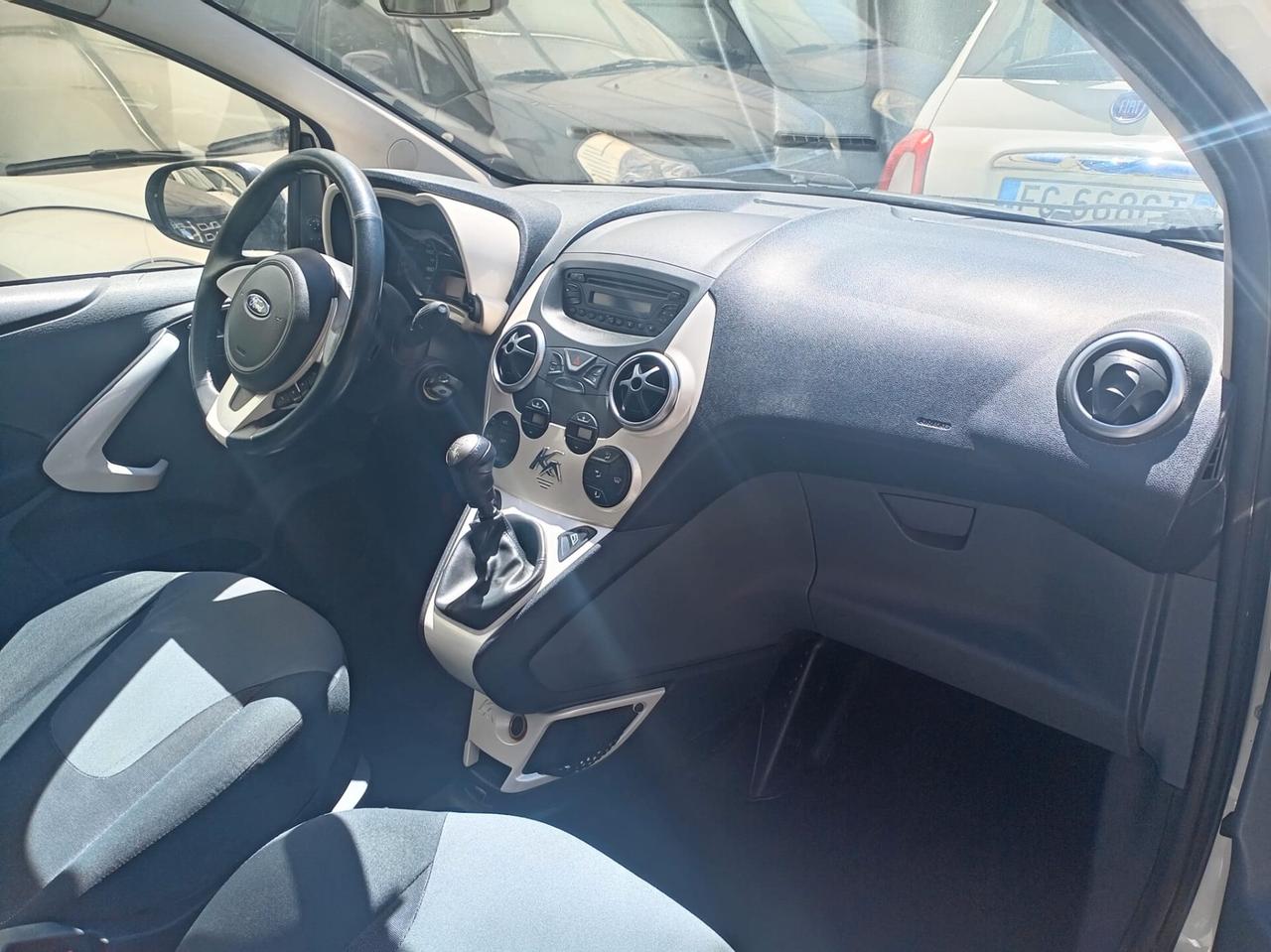 Ford Ka 1.3 TDCi 75CV Titanium