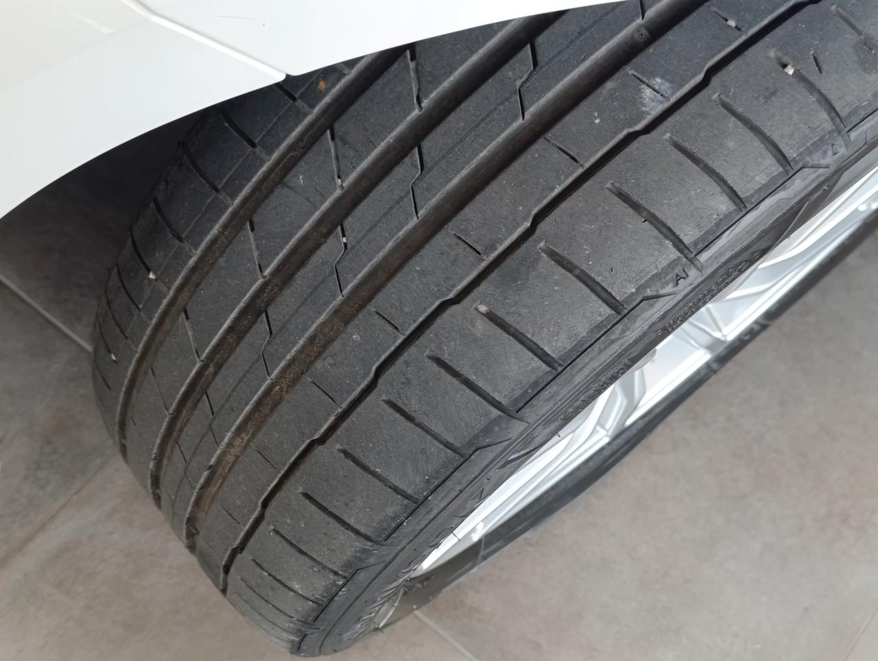 BMW 318 d Touring mhev 48V auto