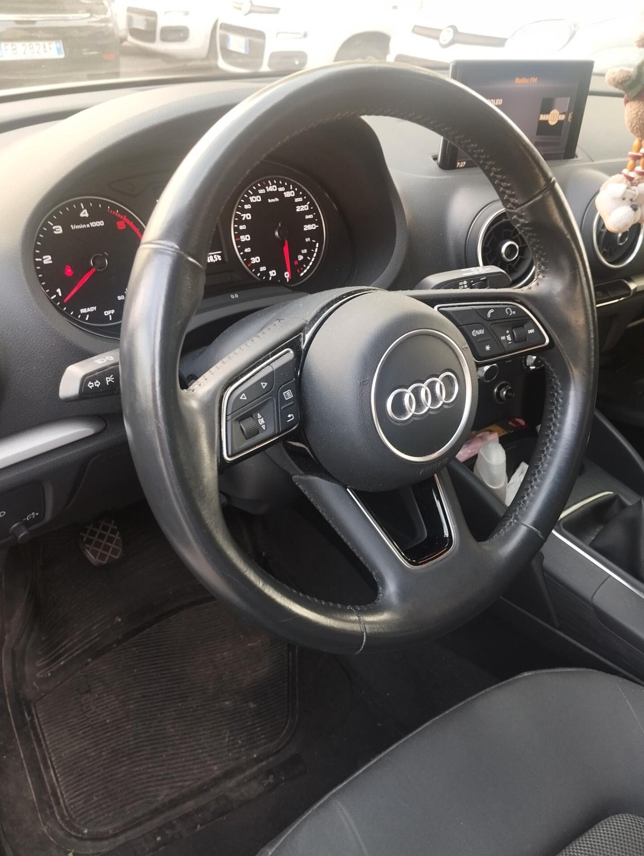 Audi A3 SPB 30 TDI Business