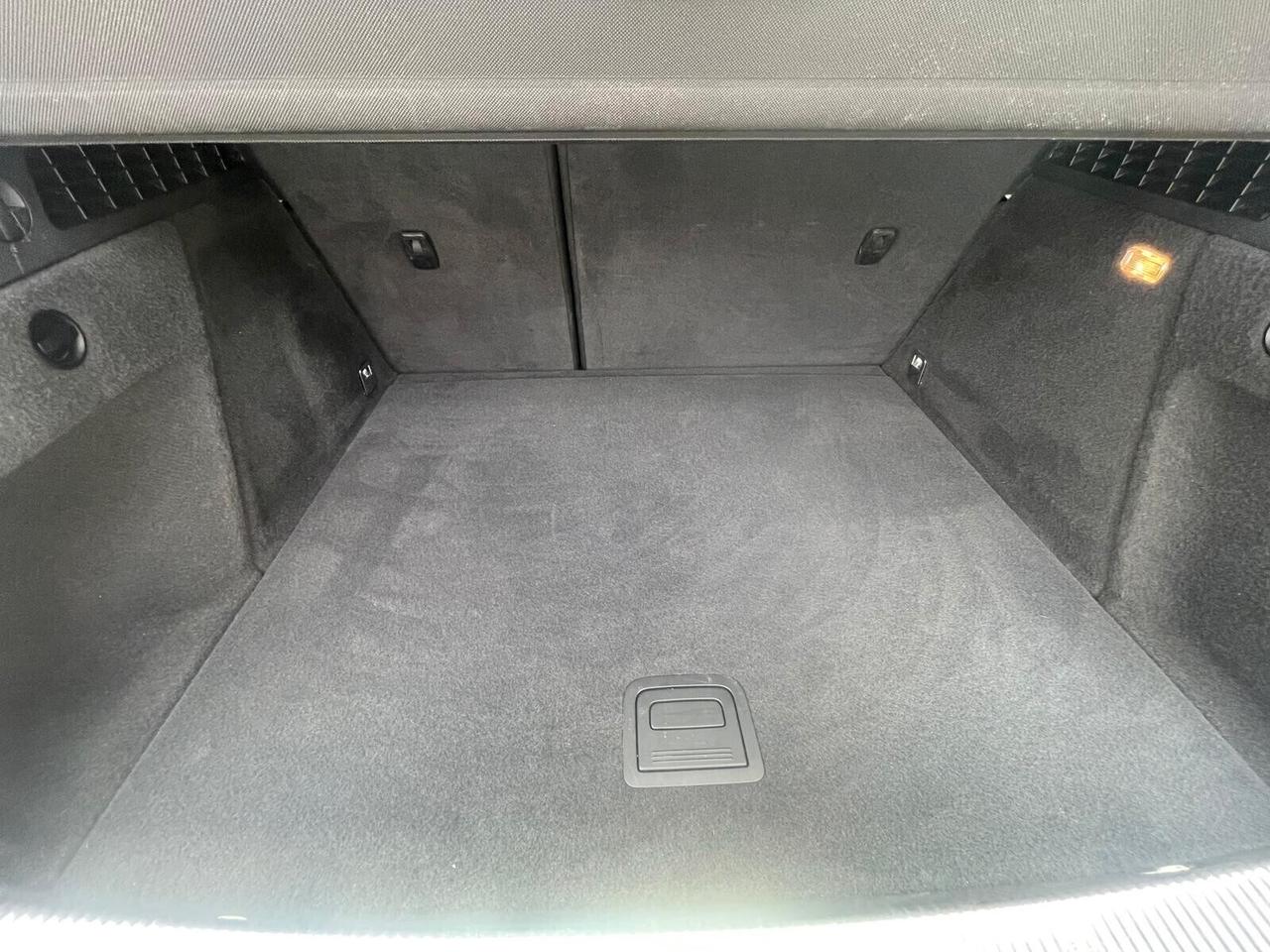 Audi Q3 2.0 TDI 150 CV Business