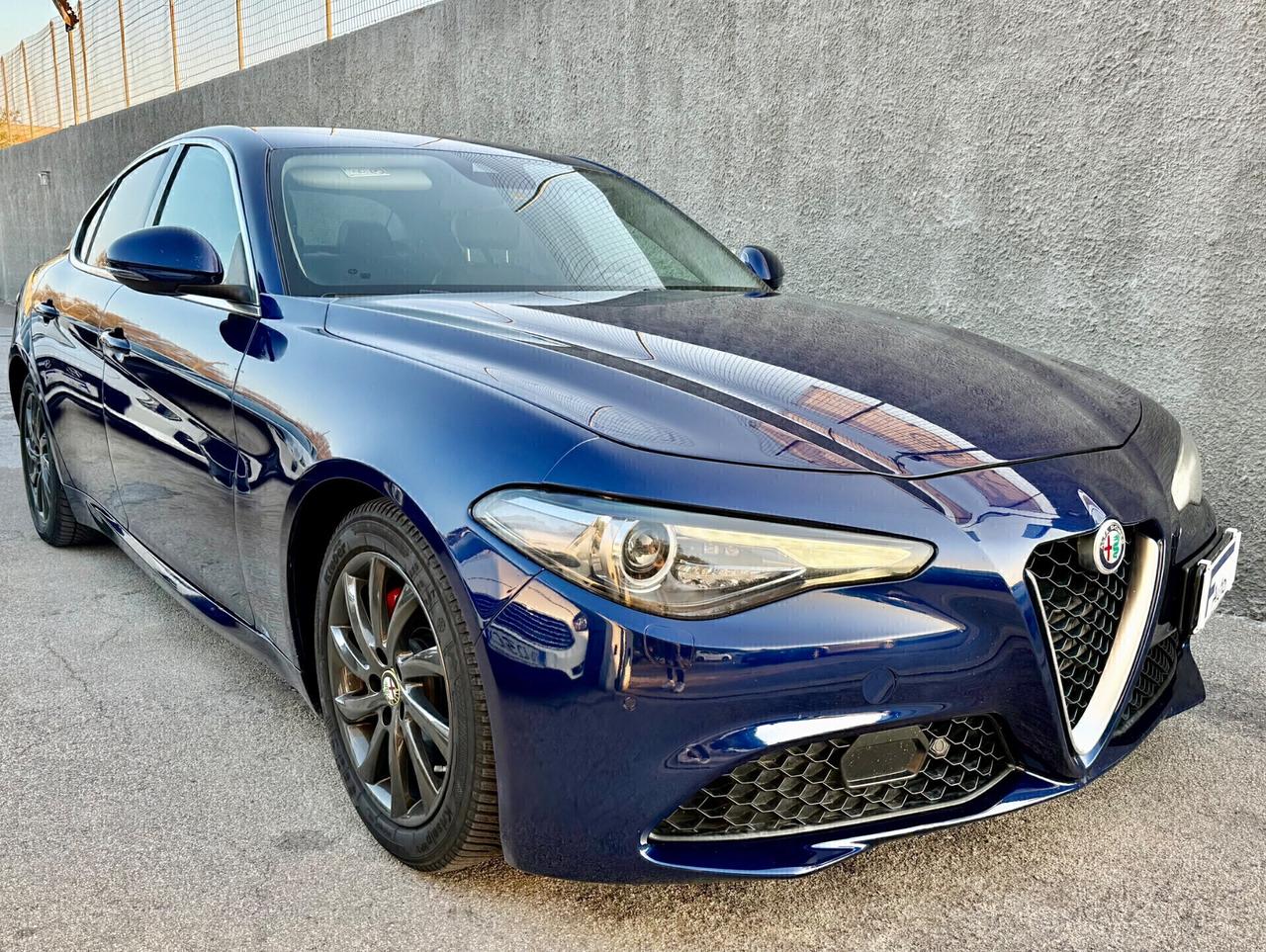Alfa Romeo Giulia 2.2 TD 180 CV,LED+Xeno,Navi,Retrocam.,Pelle,ecc.