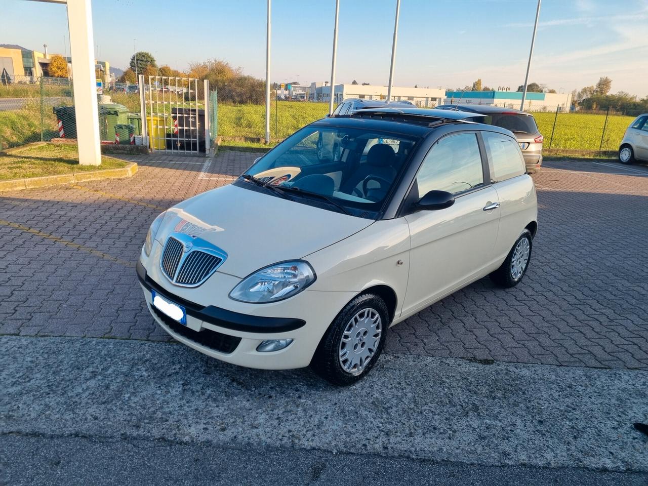 Lancia Ypsilon 1.2 Benzina, unica proprietaria, tetto apribile, garanzia!