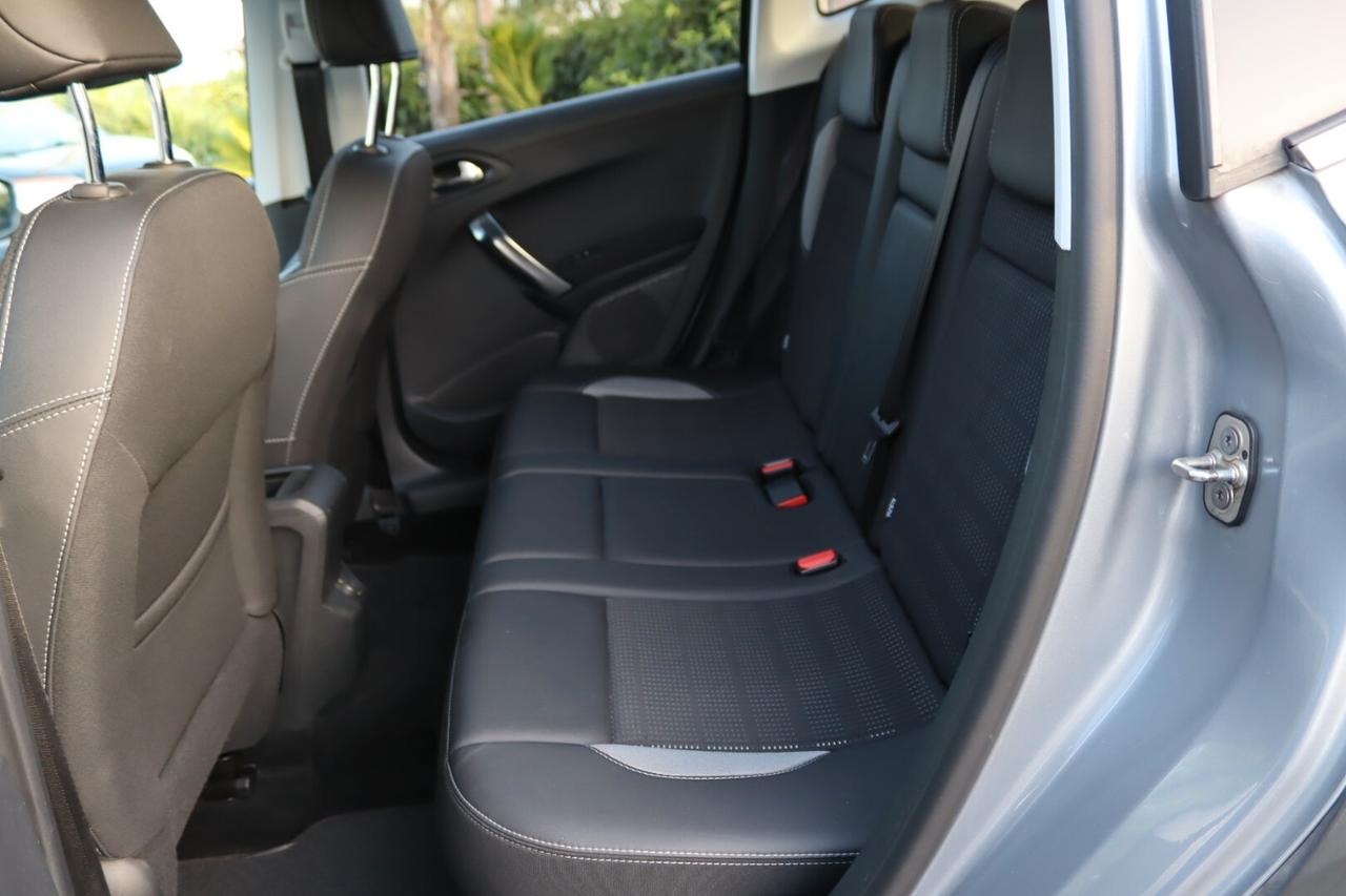 Peugeot 2008 BlueHDi 100 Allure