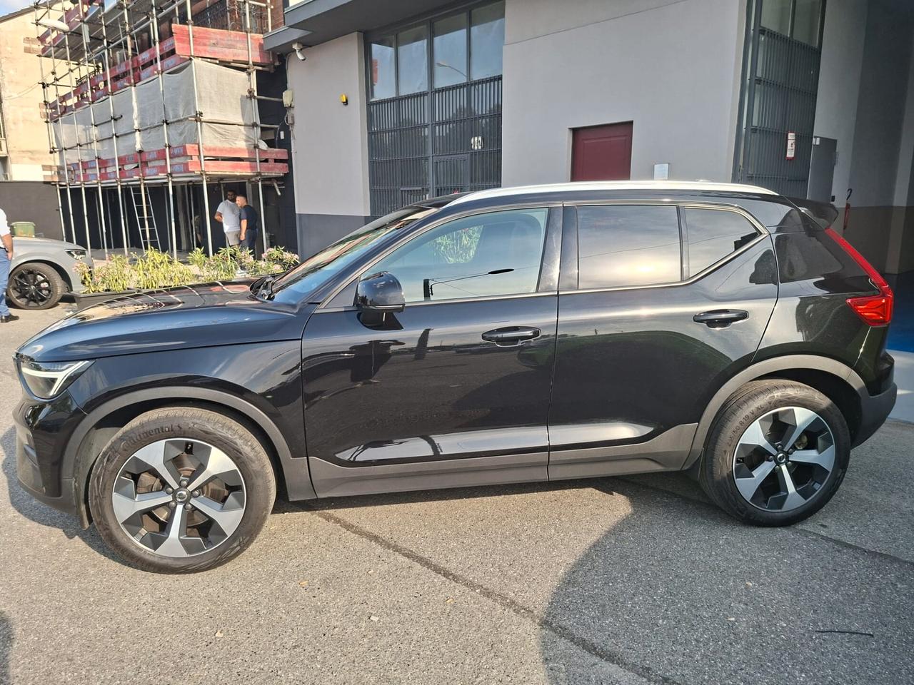 Volvo XC40 B3 automatico Core AUTOCARRO N1 5 POSTI!