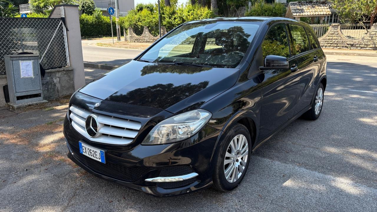 Mercedes-benz B 200 NGD Executive