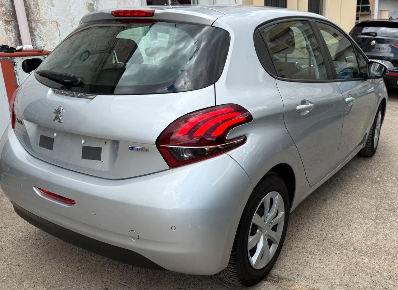 Peugeot 208 PureTech 82 5 porte Active