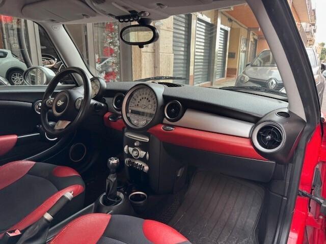 Mini Cooper D 1.6 16V D Pepper