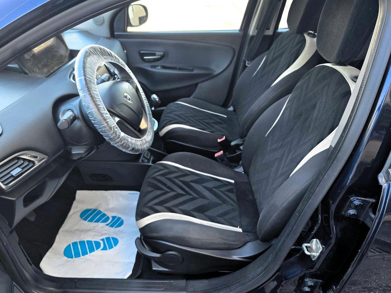 Lancia Ypsilon 5 Porte YPSILON 1.2 GOLD EURO6B 73.000KM TOUCH/B.TOOTH/NEOPATENTATI