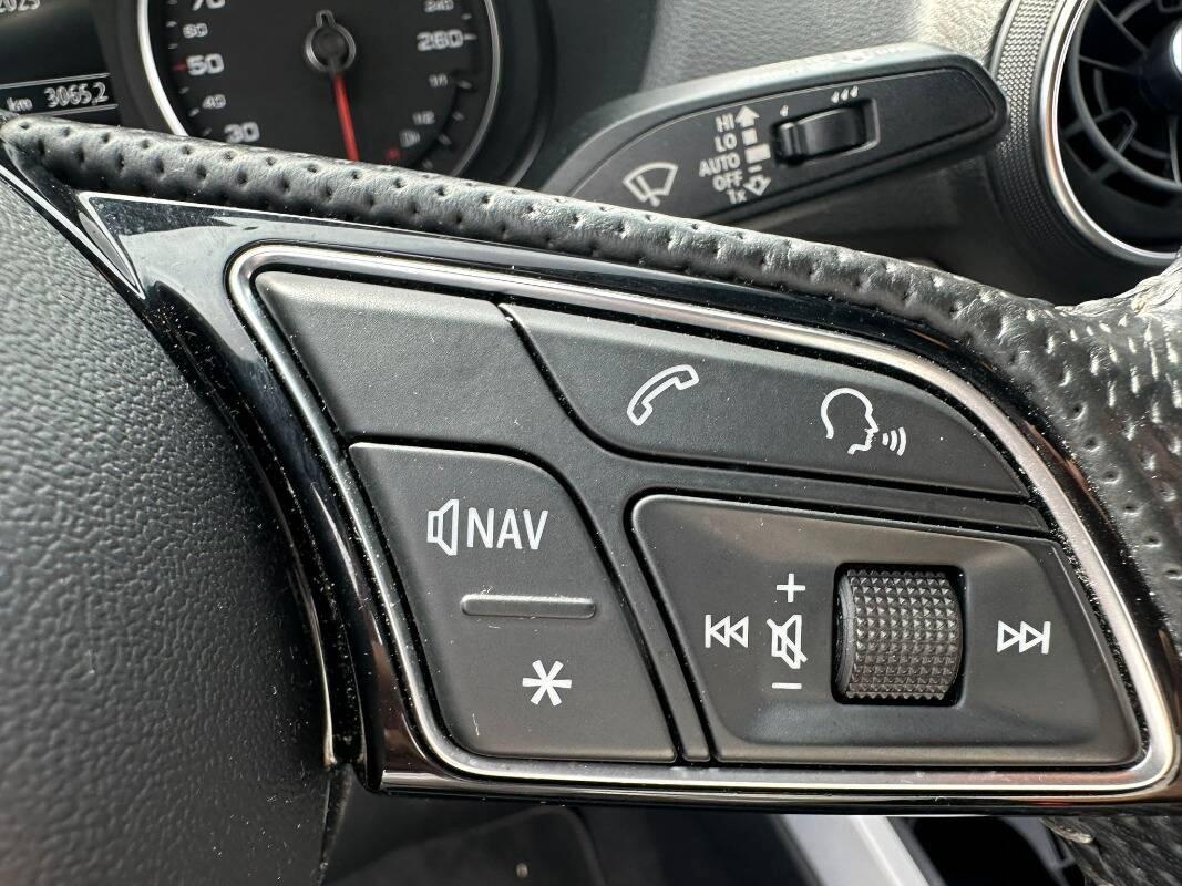 Audi Q2 35 2.0 tdi S line edition 150cv