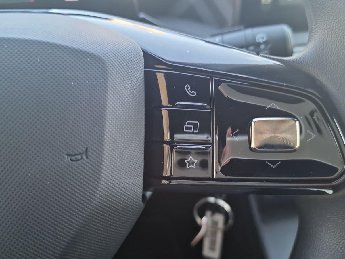 KM0 - MG MG3 MY 25 1.5 MT STANDARD DOVER WHITE