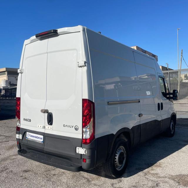 IVECO DAILY 35S12 VH2 FURG.P.MEDIO/CORTO 3 PTI-2019