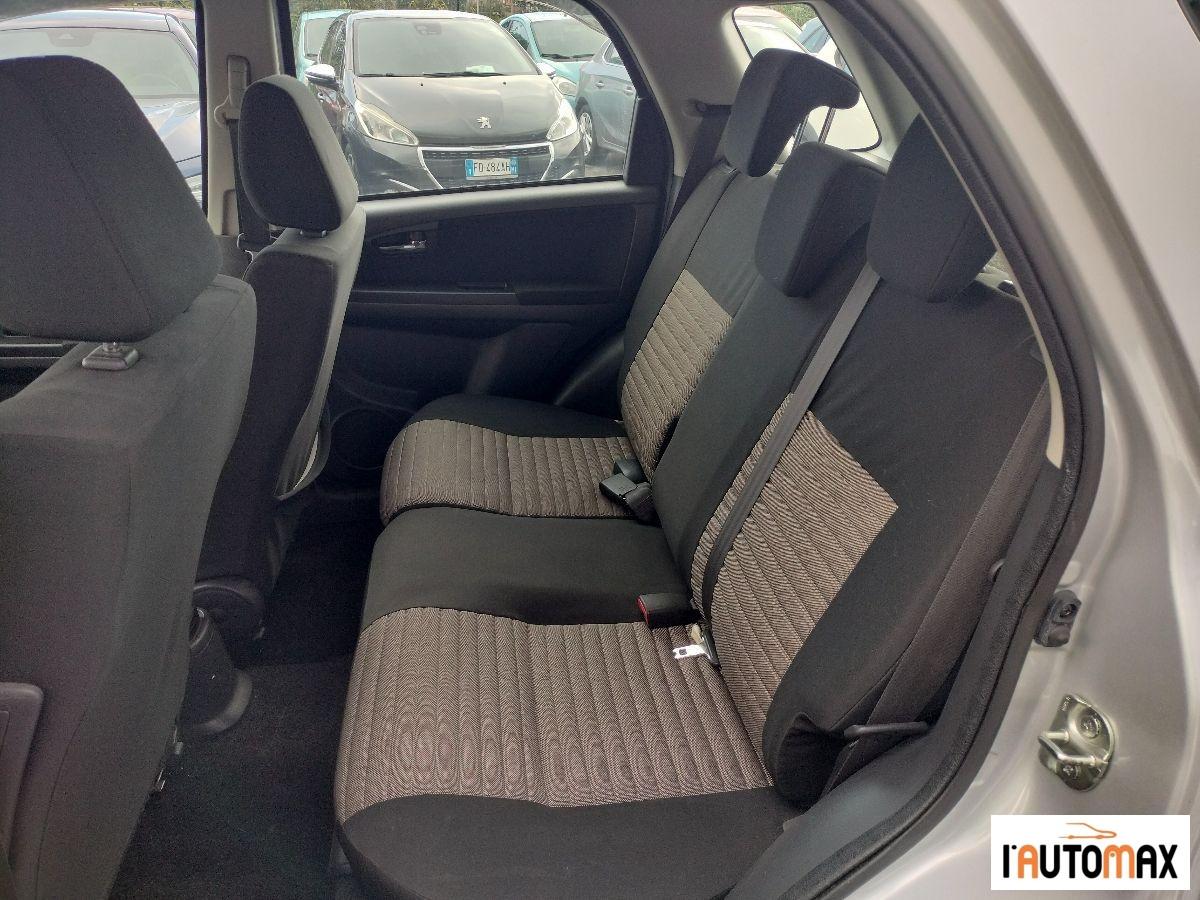 FIAT - Sedici 1.6 16v Dynamic 4x4 Benz/GPL