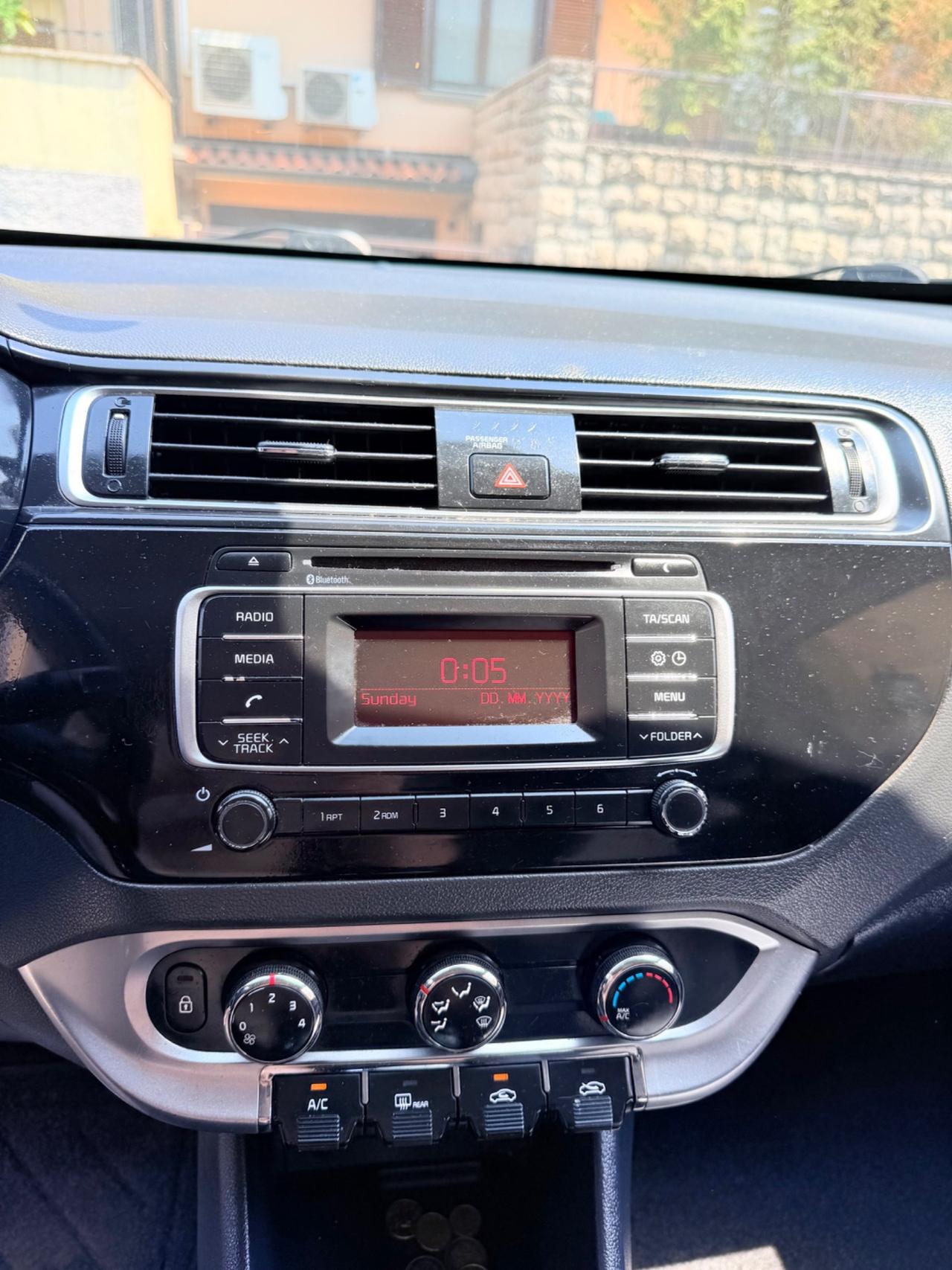 Kia Rio 1.2 CVVT 5p. Cool