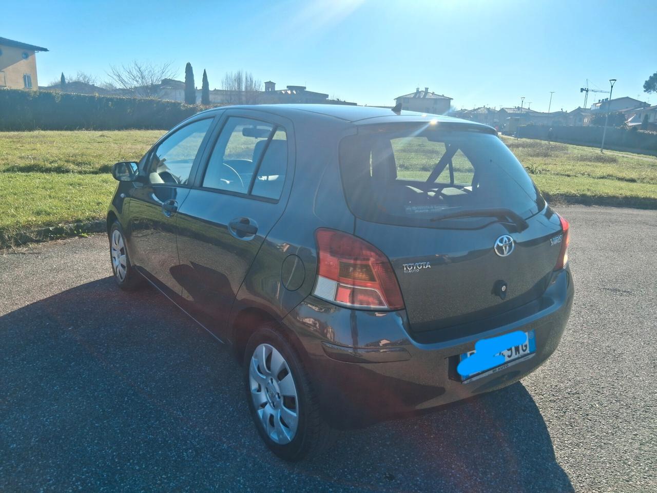 Toyota Yaris 1.0 5 porte Sol
