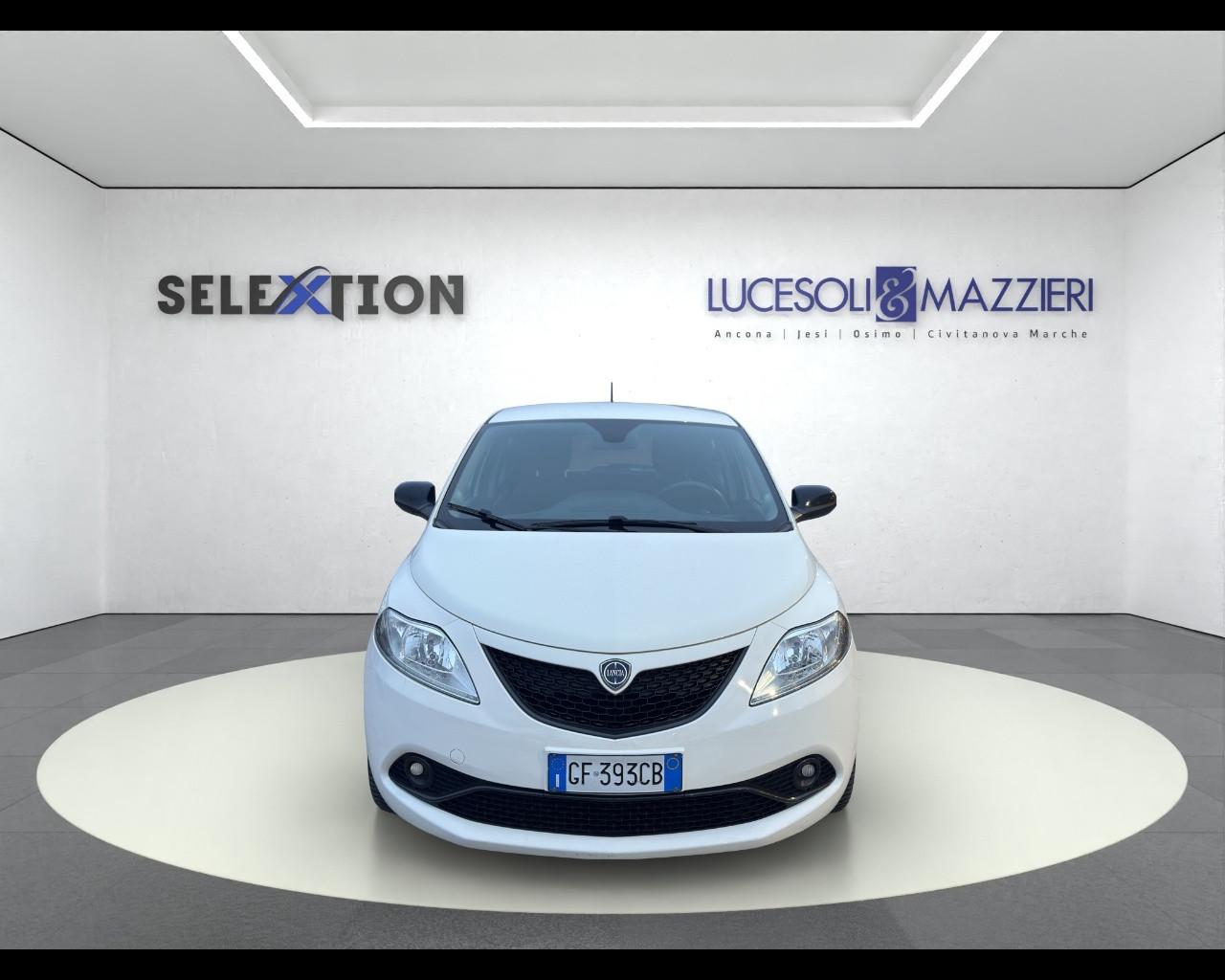 LANCIA Ypsilon 3ª serie - Ypsilon 1.0 FireFly 5 porte S&S Hybrid Ecochic Gold