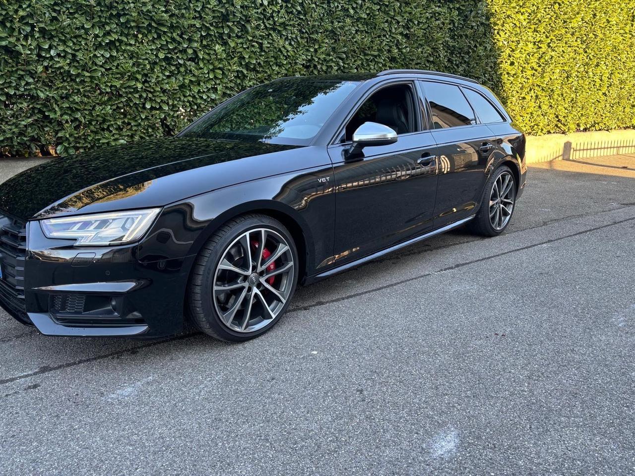 Audi A4 S4 Avant 3.0 TFSI quattro tiptronic