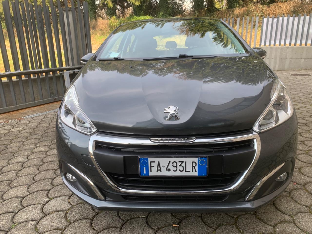Peugeot 208 PureTech 82 5 porte Allure