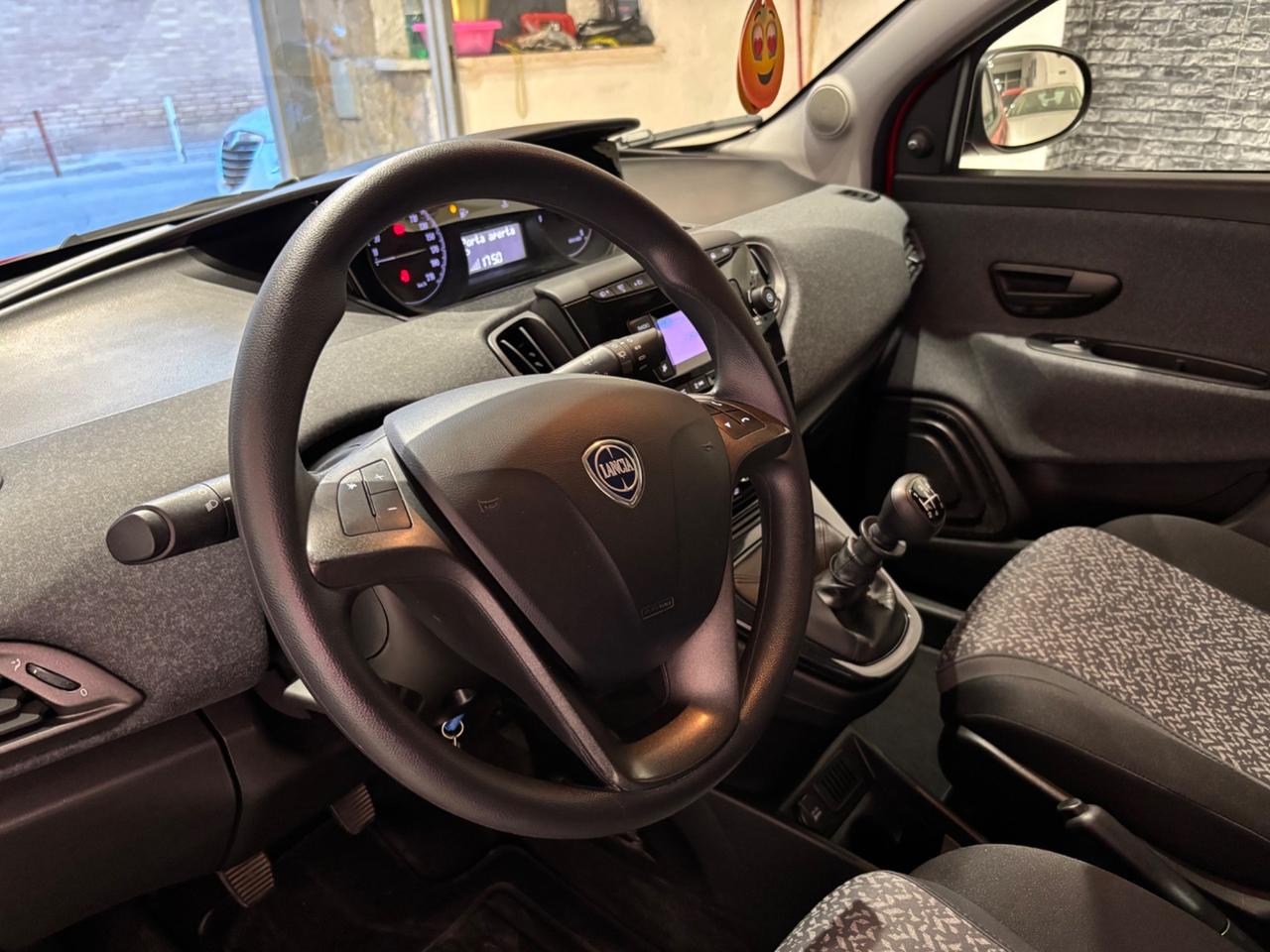 Lancia Ypsilon 1.2 69 CV 5 porte GPL