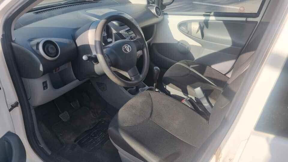 Toyota Aygo 1.0 VVT-i 5 porte 68 CV