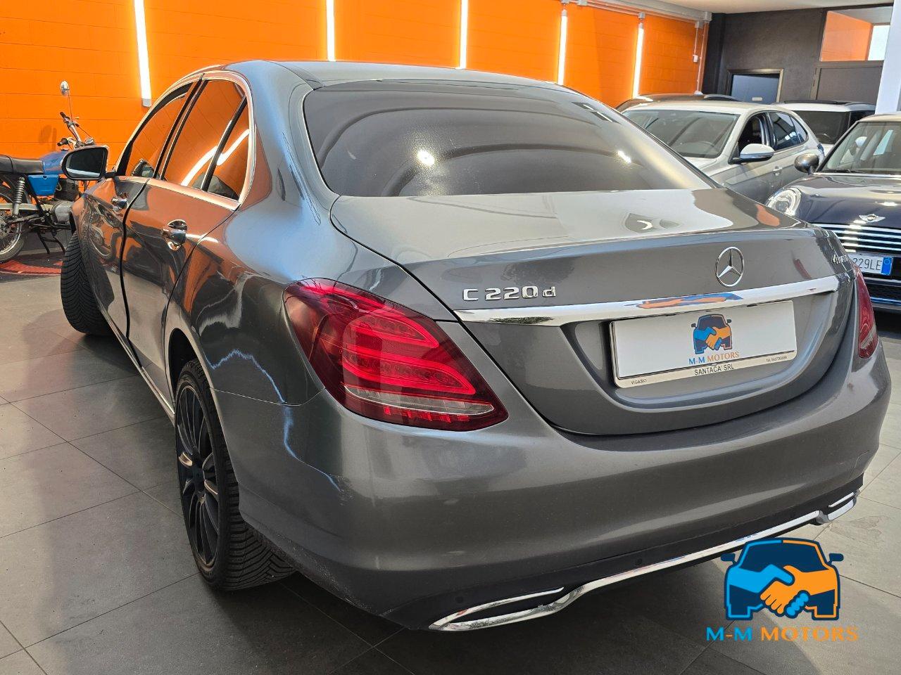Mercedes C 220 D Executive 4Matic 9G-Tronic Plus 9m Berlina
