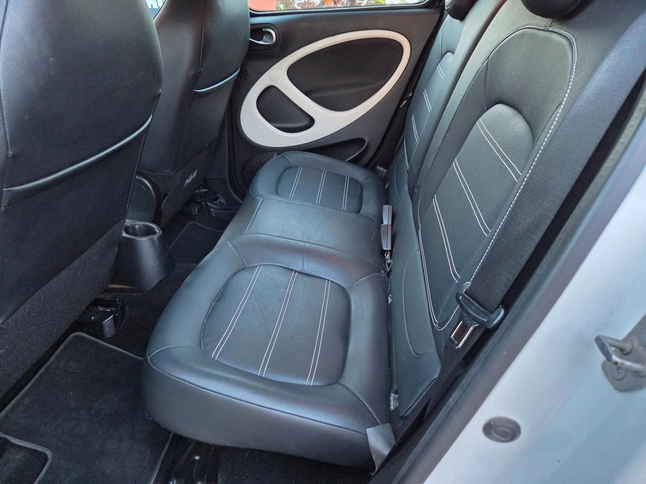Smart ForFour Prime JBL Version 53.000 km Garanzia