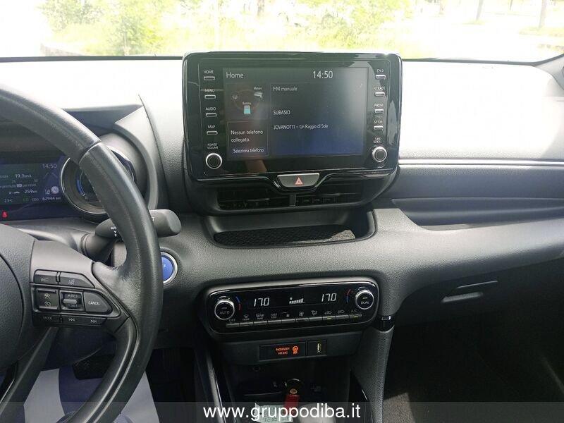 Toyota Yaris IV 2020 1.5h Lounge