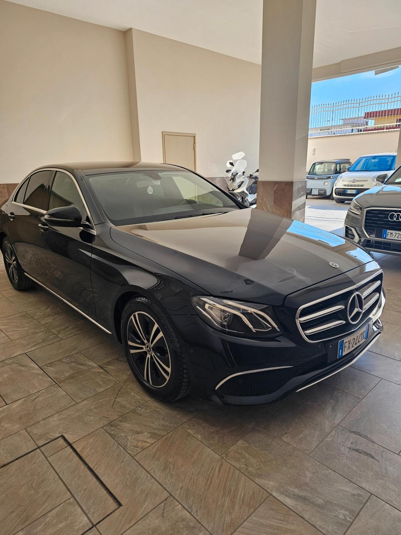 Mercedes-benz E 200 d Auto Premium Plus