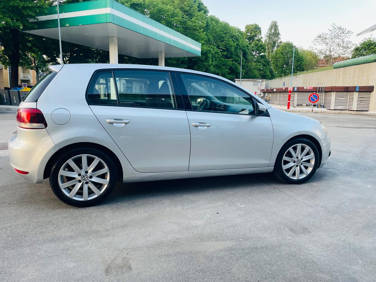 Volkswagen Golf 1.6 TDI DPF 5p. Highline