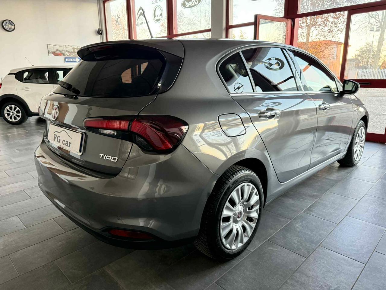 Fiat Tipo 1.4 5 porte 95Cv Lounge NEOPATENTATI