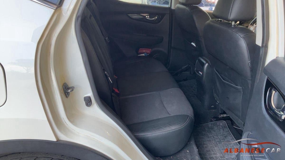 Nissan Qashqai 1.5 dCi 360 TETTO PANORAMICO