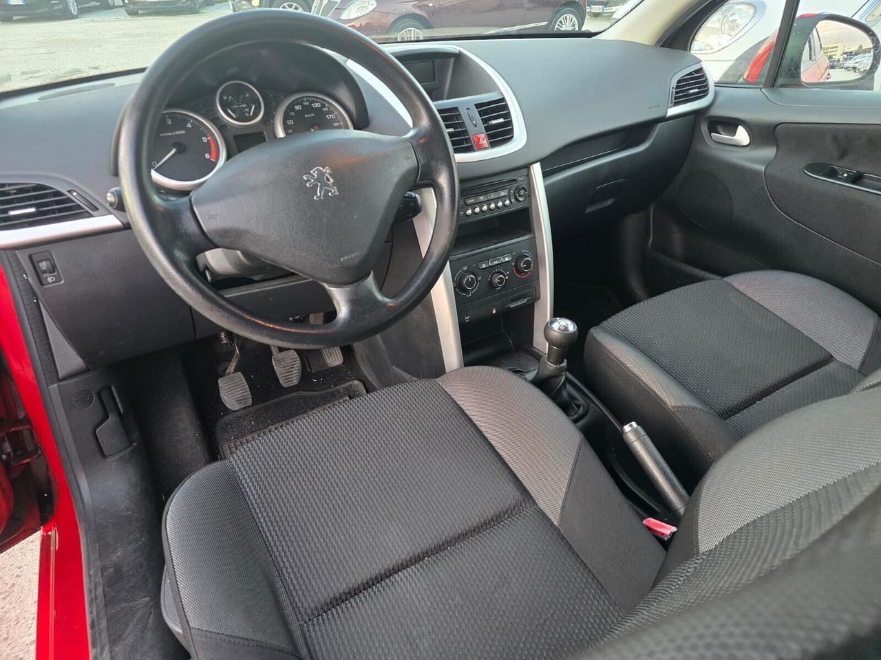 Peugeot 207 Plus 1.4 HDi 70CV 5 porte