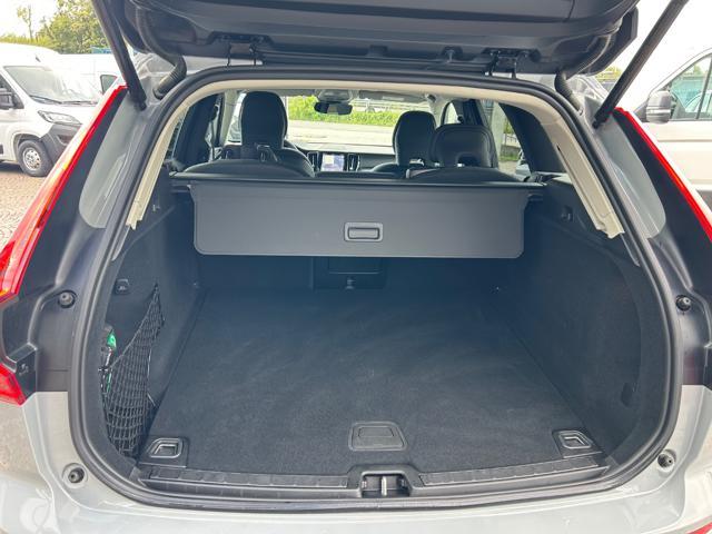 VOLVO XC60 B5 AWD automatico Core