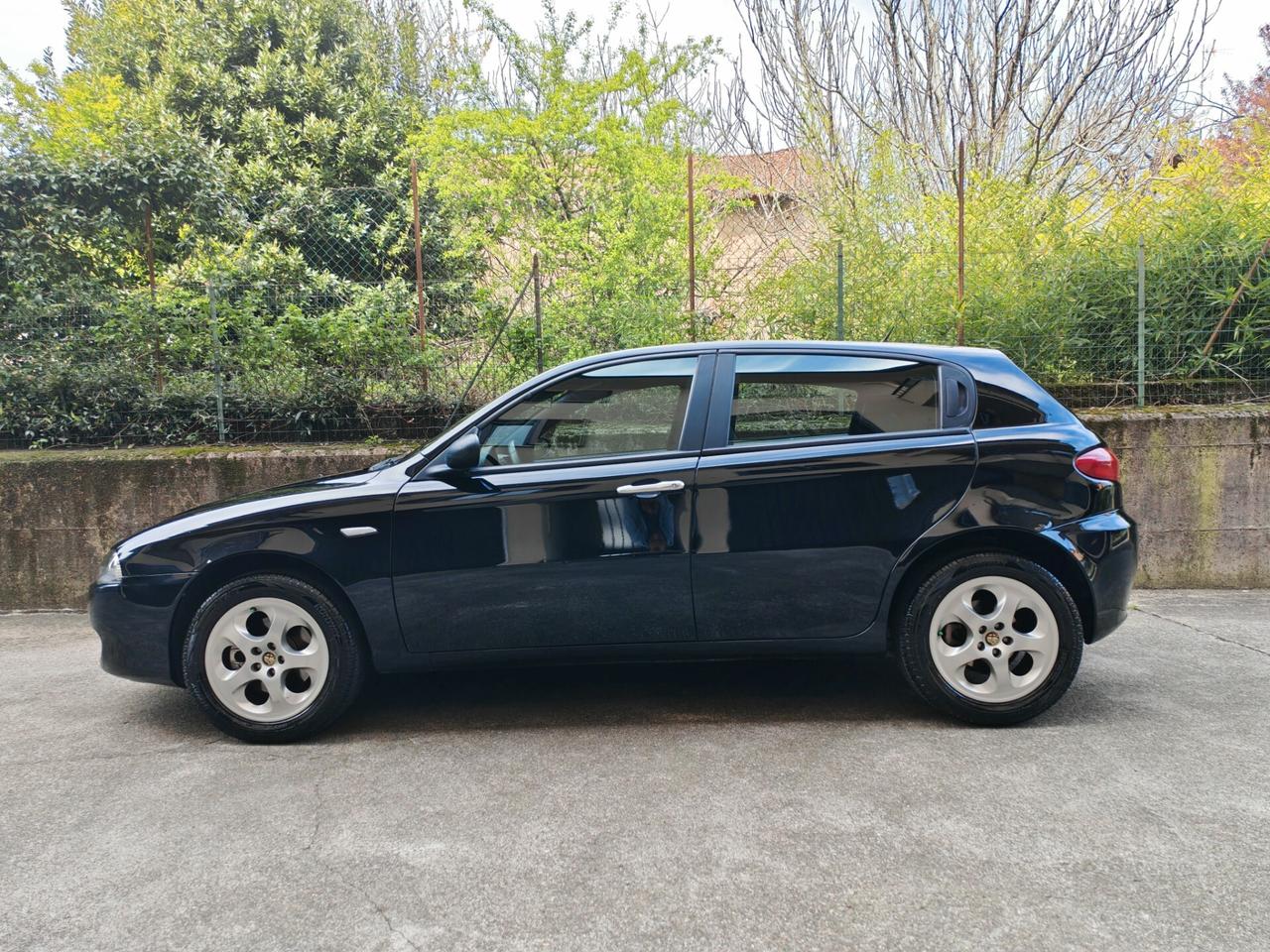 Alfa Romeo 147 1.6 BENZINA 120cv / 71.000km / Unipro