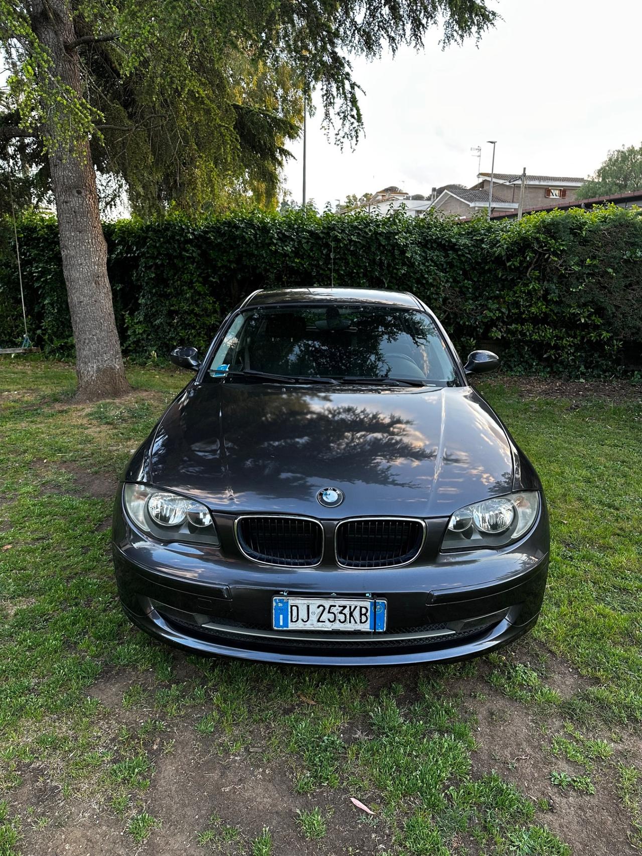 Bmw 118 118d cat 5 porte Futura DPF PERFETTA !
