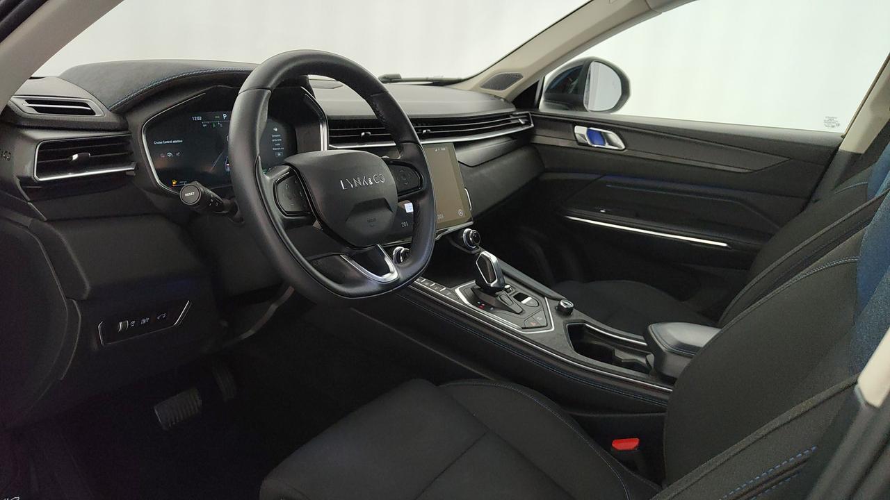 LYNK & CO 01 1.5 td phev auto