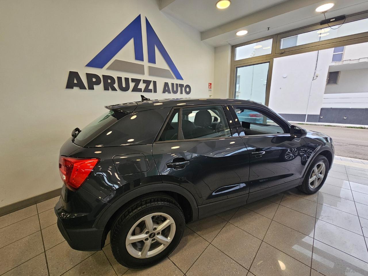 AUDI Q2 30 TDI S tronic Business