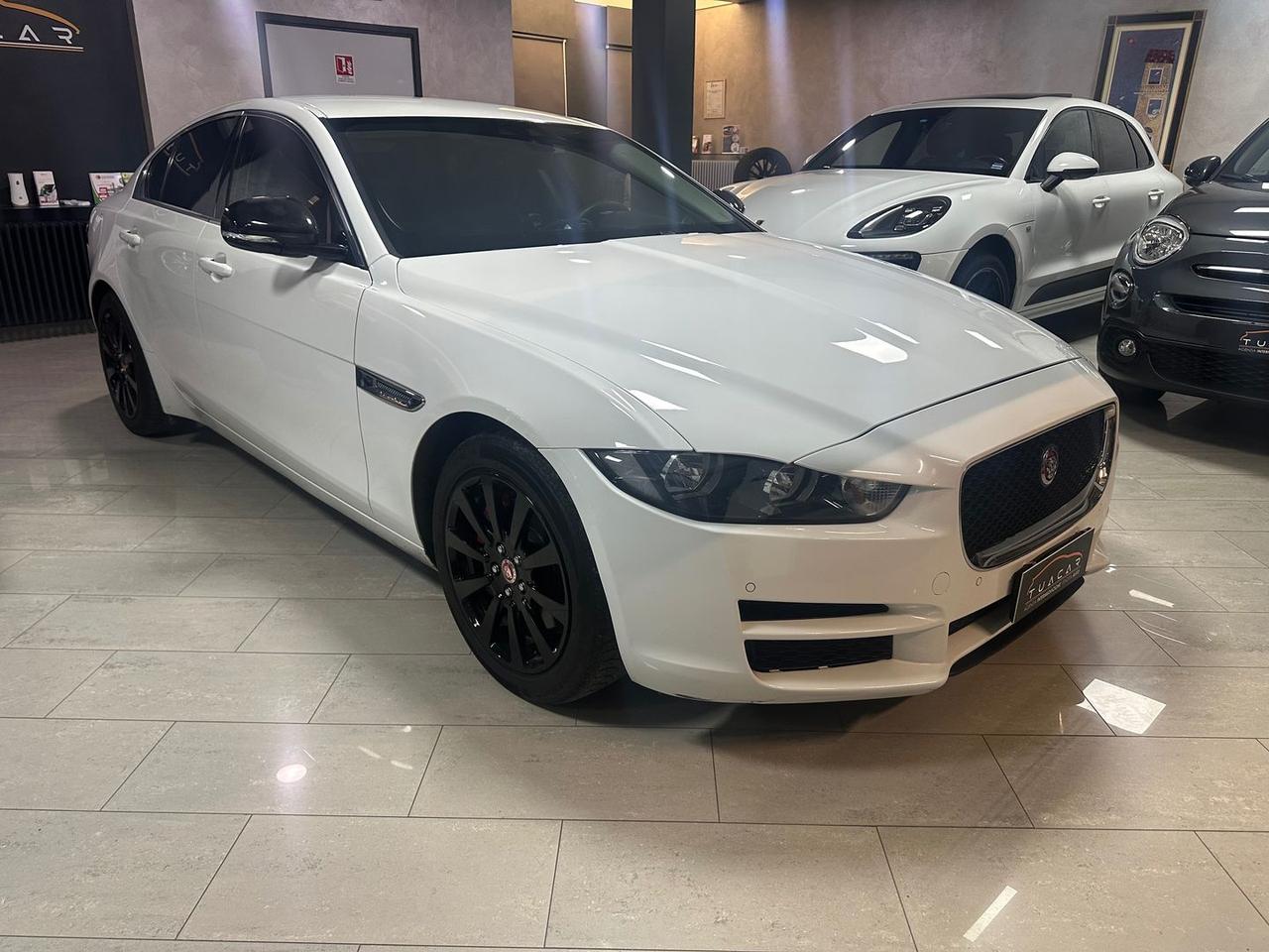 Jaguar XE Prestige Business Edition 2.0 20d #8545